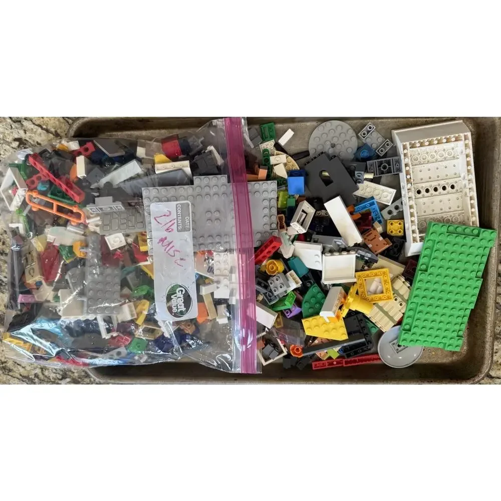 2 lbs Mixed LEGO Lot - Authentic Genuine Bricks Parts & Pieces Cleaned & Sorted - Picture 3 of 4